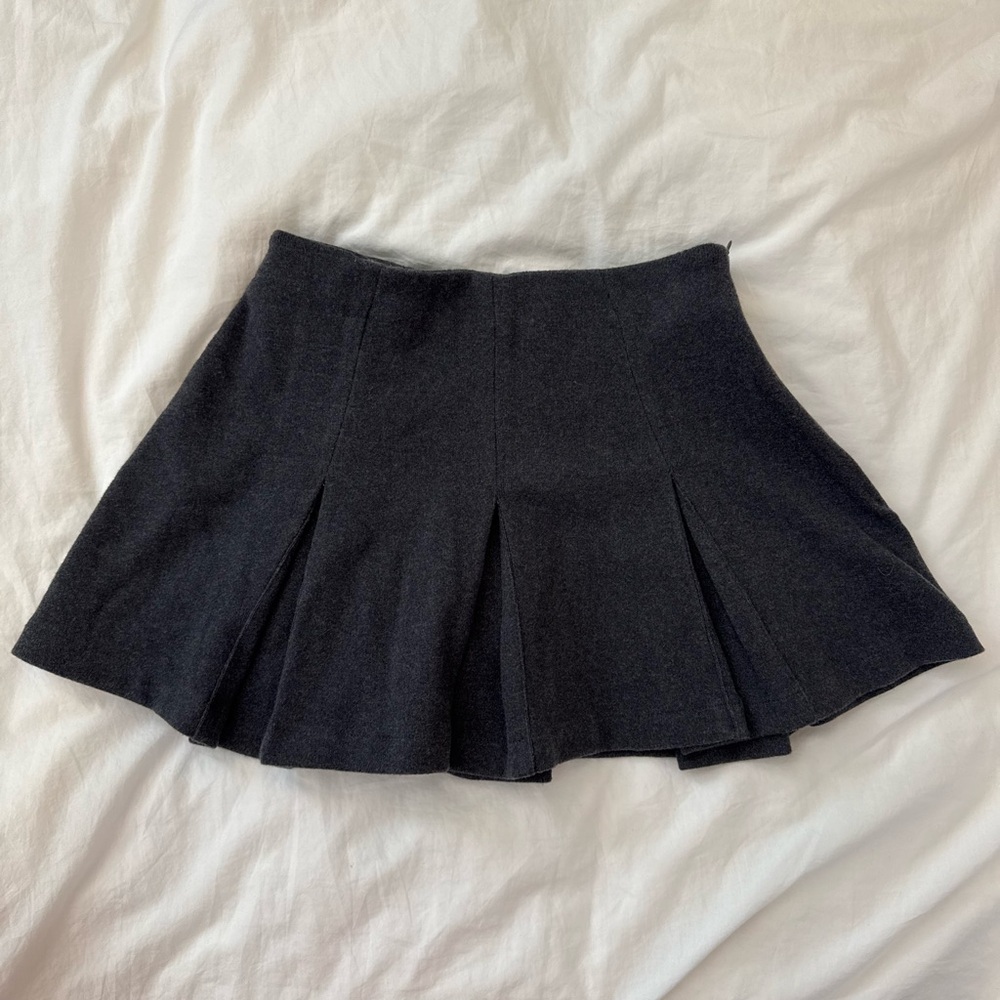 Zara Charcoal grey small skirt pleated soft